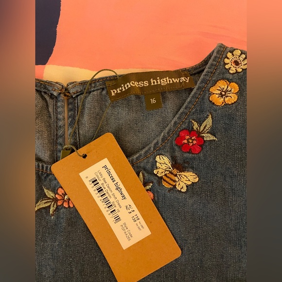 BNWT Princess Highway Denim Embroidered Libby Bee  Dress - Picture 8 of 13